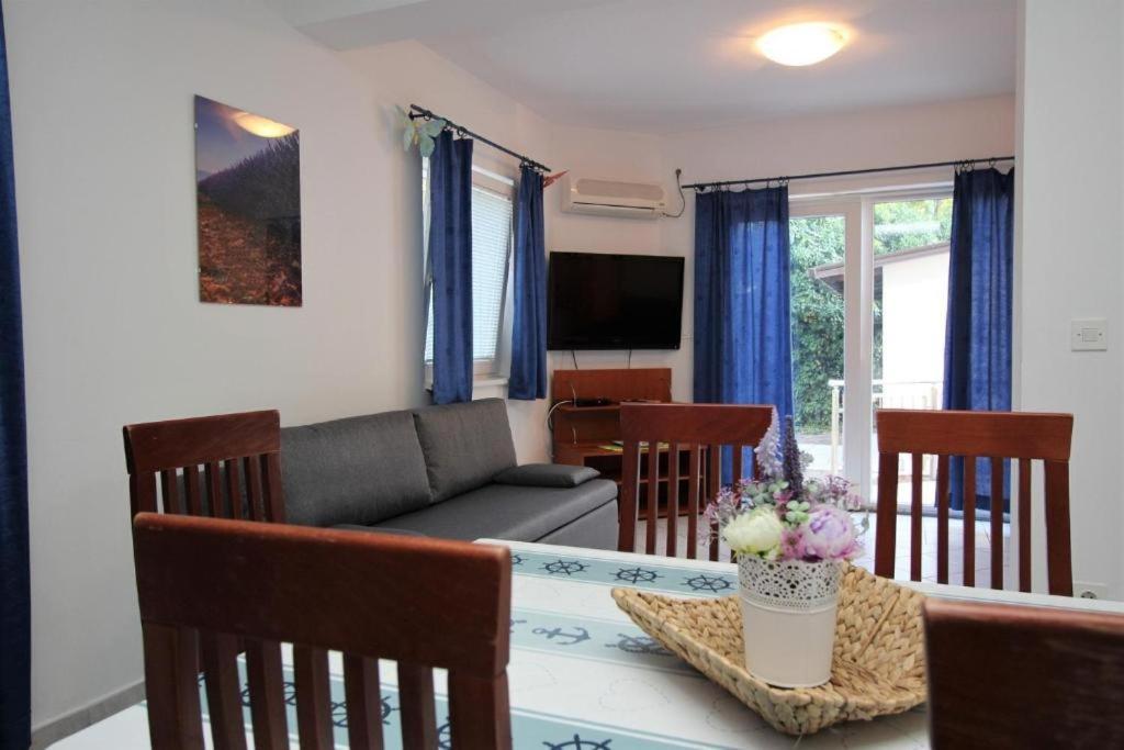 Apartmani Zec Šilo Extérieur photo