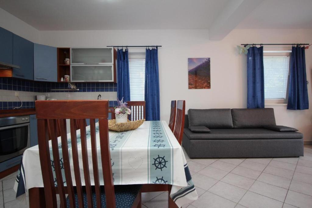 Apartmani Zec Šilo Extérieur photo
